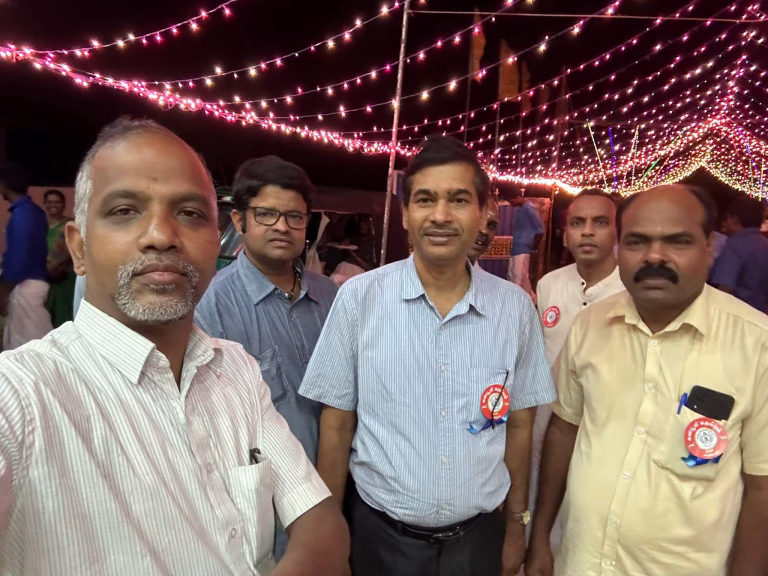 நாங்களும் அந்த மண்ணை சேர்ந்தவர்கள் தான்.