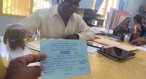 காரை இந்து மரதன் ஓட்ட போட்டிக்கு பெறுமதியான பரிசில் வழங்க ‘எனது ஊர் காரைநகர்’ ஊடாக பழைய மாணவனும், சிவகாமி அம்மன் கோயிலடியை சேர்ந்தவரும், அமெரிக்காவில் பொறியியலாளருமான விக்கினேஸ்வரன் சிவா தர்மலிங்கம் அவர்கள் தொடர்ச்சியாக வளங்க முன்வந்துள்ளார்.