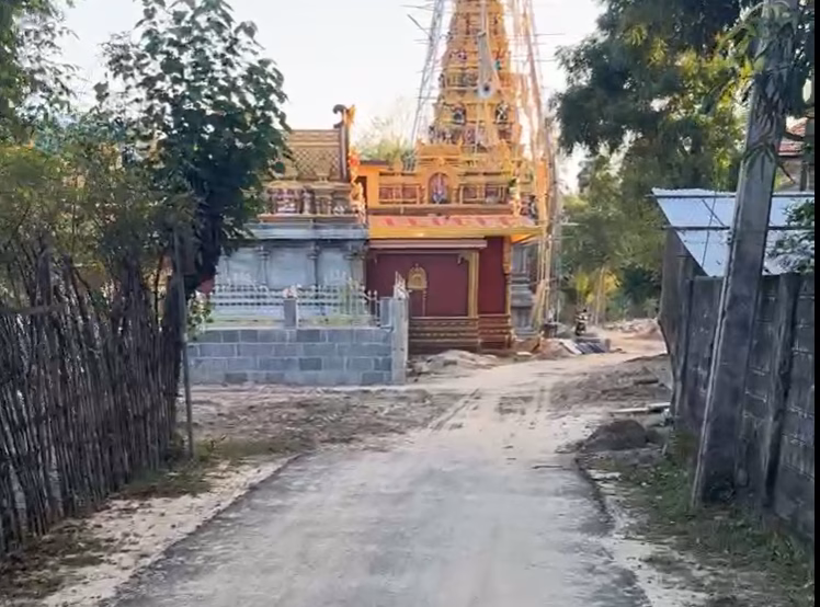 காரைநகர் வலந்தலை பழையகண்டி சந்தியிலிருந்து சிவன் கோவில் செல்லுகின்ற நடுத்தெரு , நீலிபந்தனை வழி