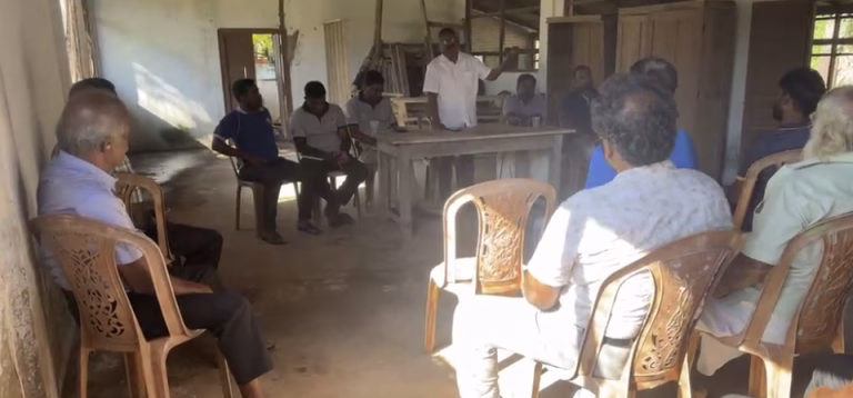 காரைநகர் நீலிப்பந்தனை வீதி புனரமைப்பு கூட்டமும் தீர்மானங்களும்… 15.03.2026 இன்று ஞாயிற்றுக்கிழமை நடைபெற்ற கூட்டத்தின் தீர்மானங்களும் சாரம்சமும்… தவிசாளர் அவர்களினால் விளக்கமாக கூறப்பட்டது.